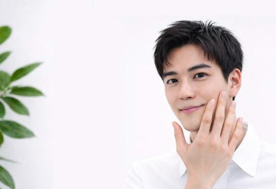 护肤有助减压增自信？花王独家调查揭示男性美容意识，为“健康帅气”支招