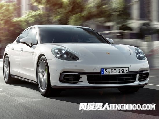 保时捷Panamera 4 E-Hybrid