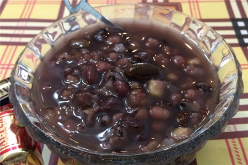 黑豆粥的做法 补肾黑发这么吃(2)