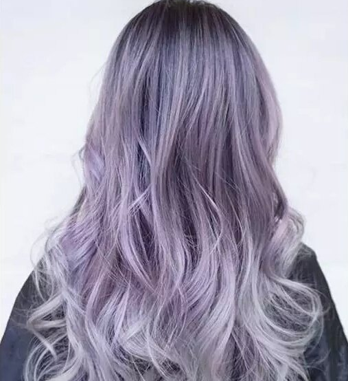 渐变紫色头发图片 葡萄紫灰白色