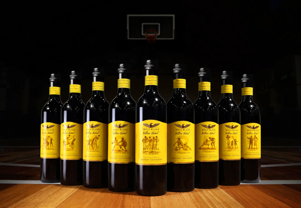 纷赋酒庄首次推出黄牌系列篮球限量版葡萄酒